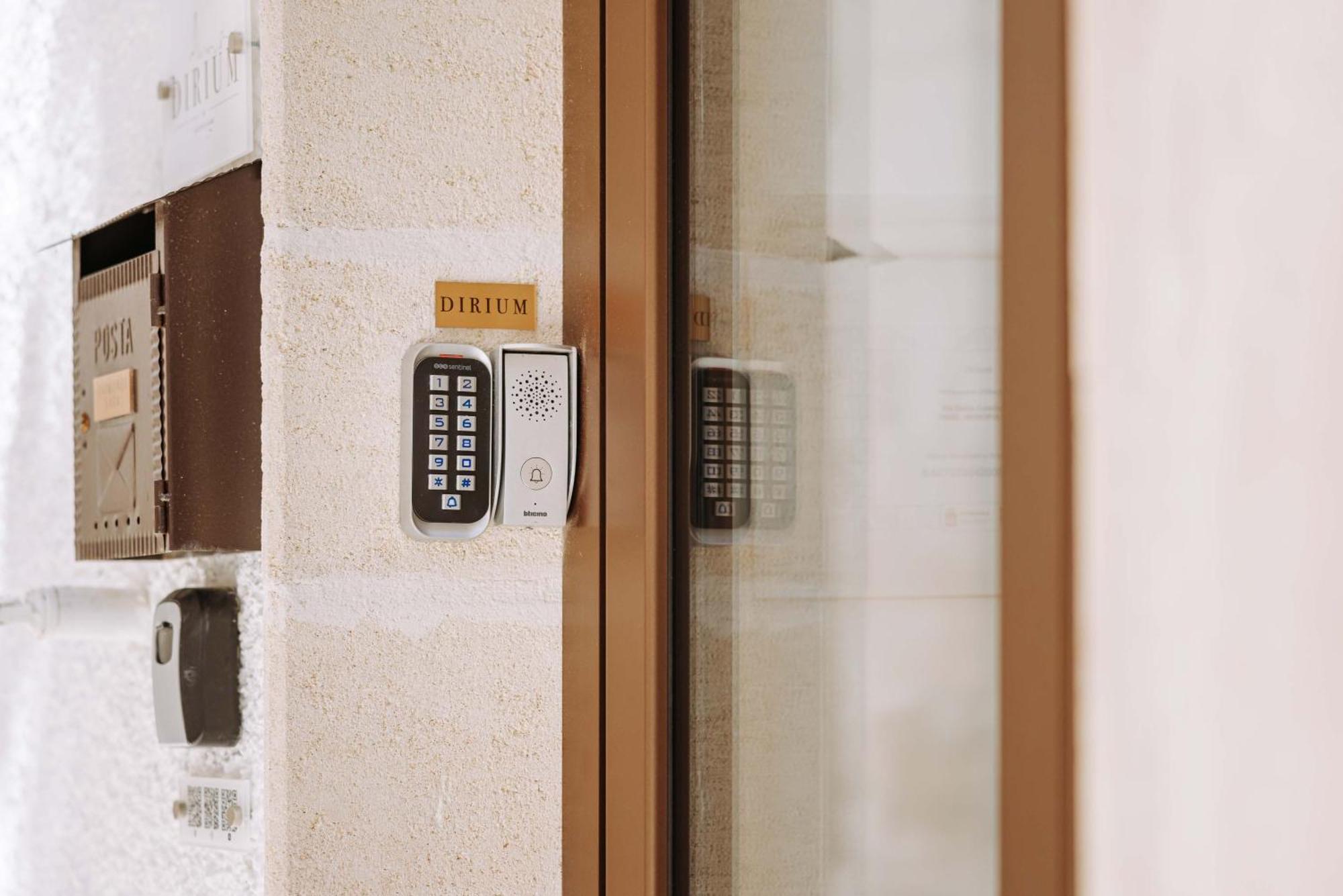 Dirium - Exclusive Rooms Монополі Екстер'єр фото