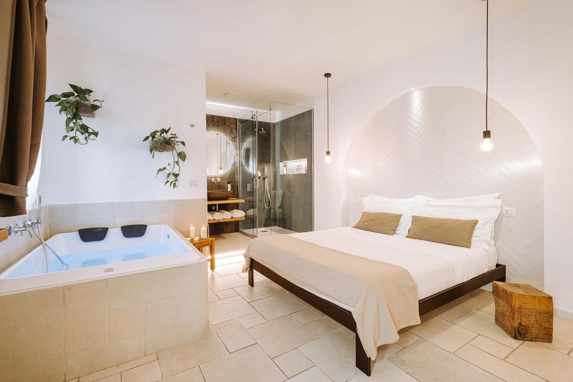 Dirium - Exclusive Rooms Монополі Екстер'єр фото